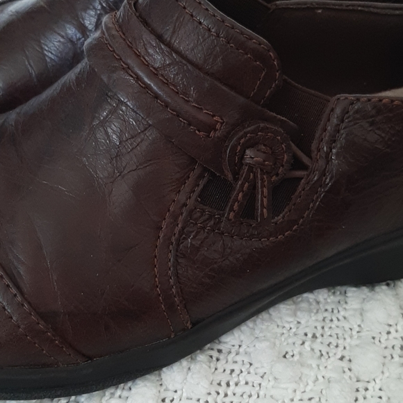 2/$50 CLARKS Shoes - Leather Upper - Padded Lining - Cushioned Insole - Sz 9M - Picture 7 of 11